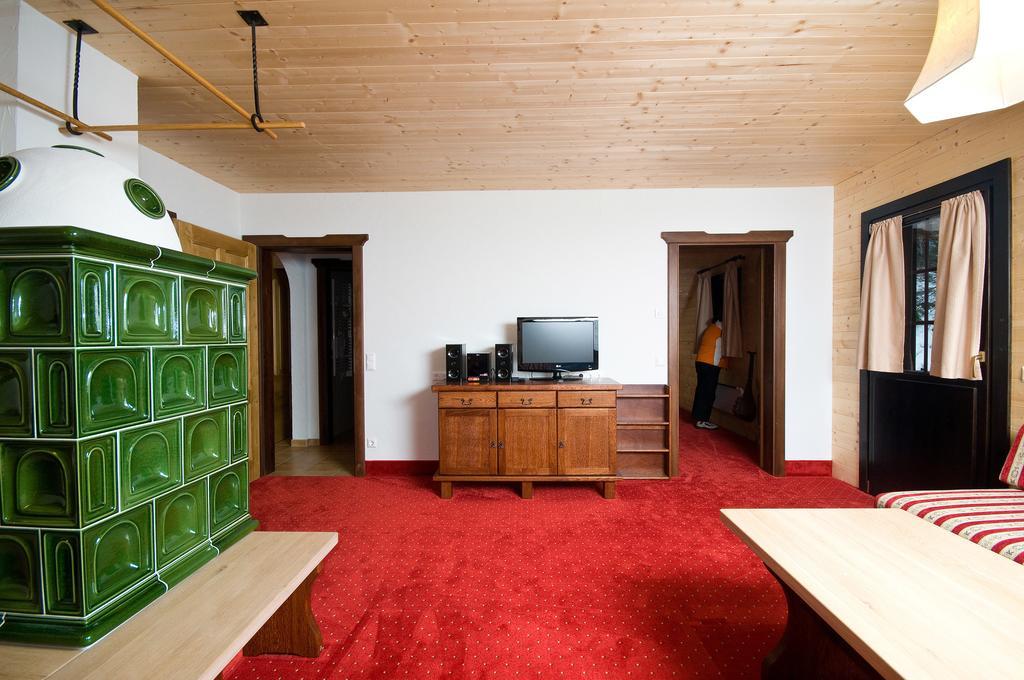Alpenhaeuser Marcius Sonnenalpe Nassfeld Room photo