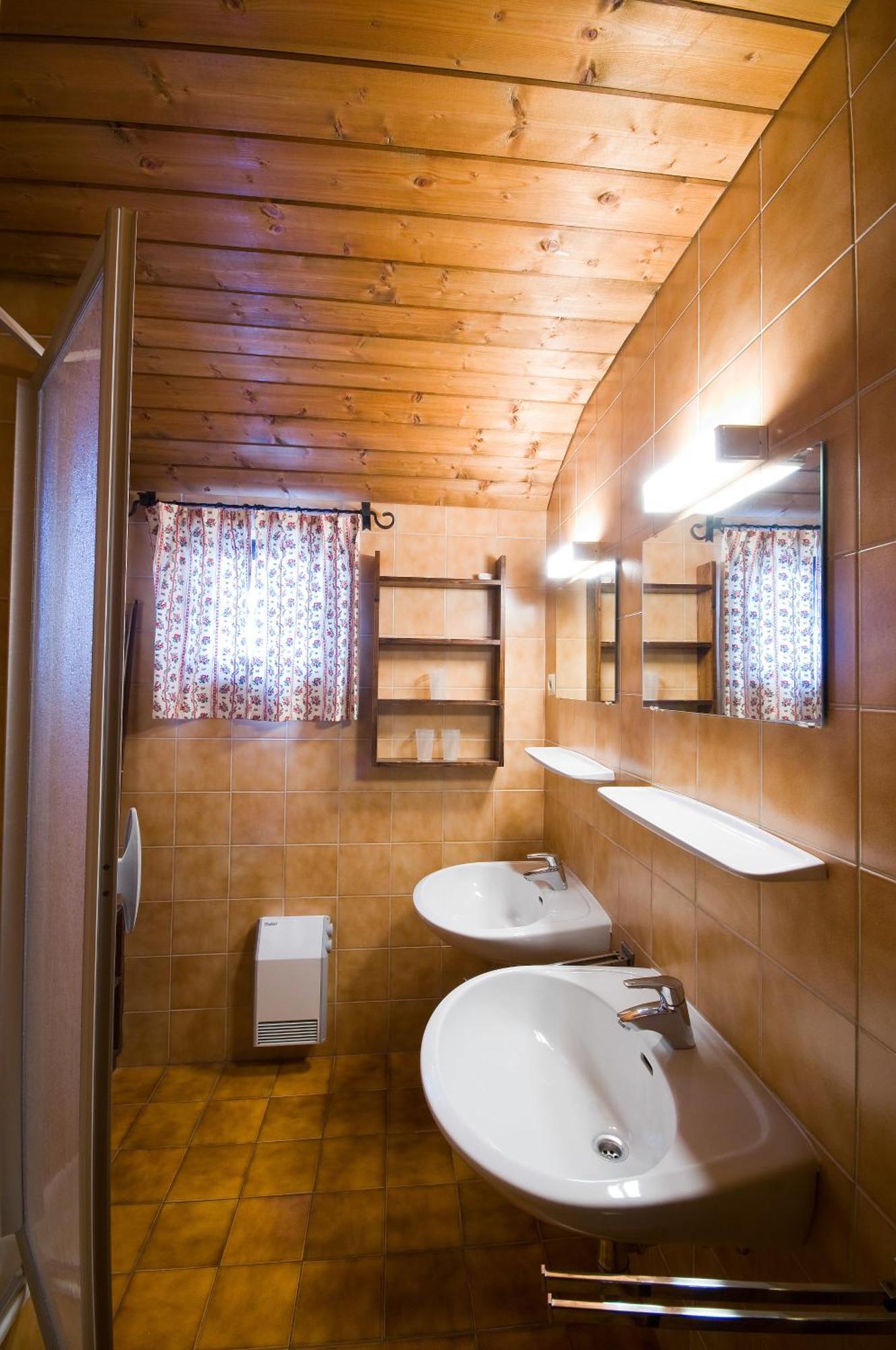 Alpenhaeuser Marcius Sonnenalpe Nassfeld Room photo